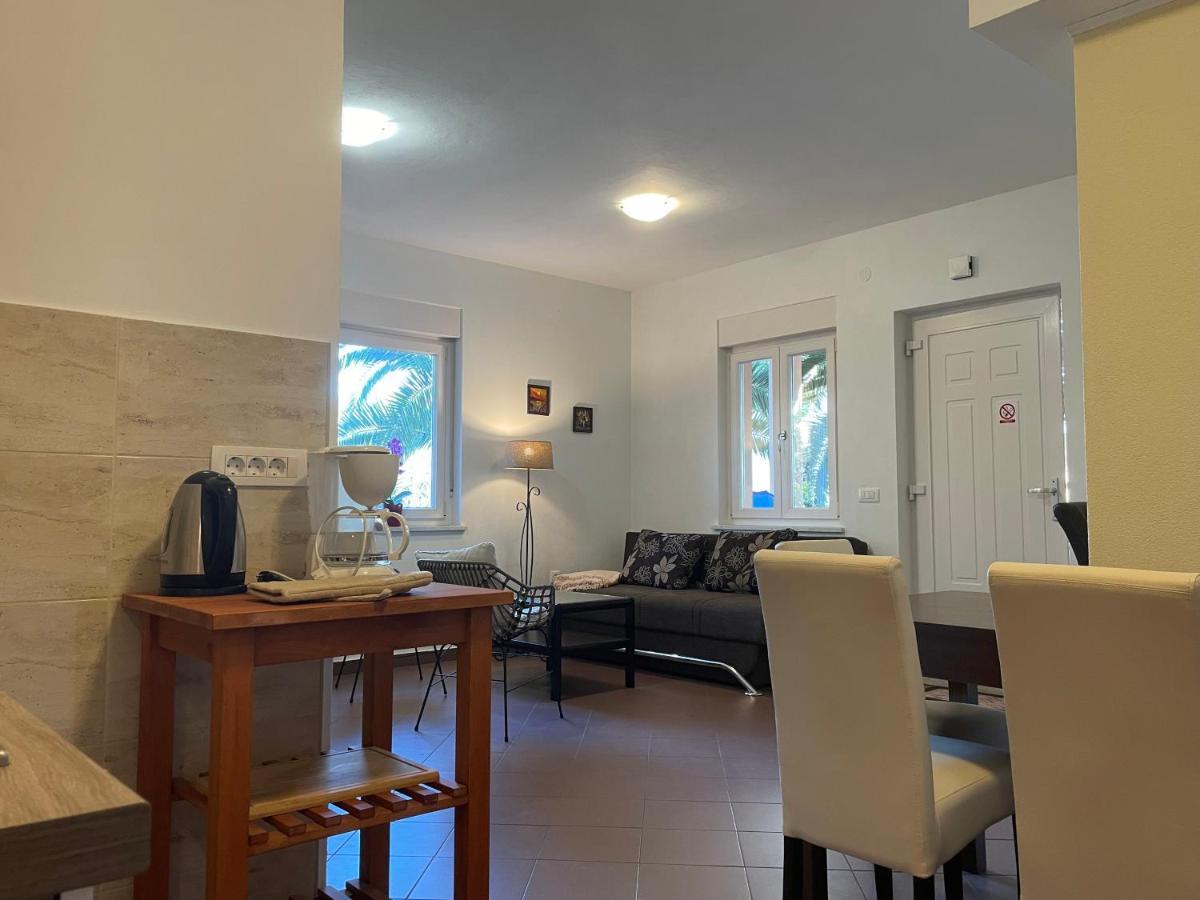 Grand Pool Apartment Ika-אופטיה מראה חיצוני תמונה