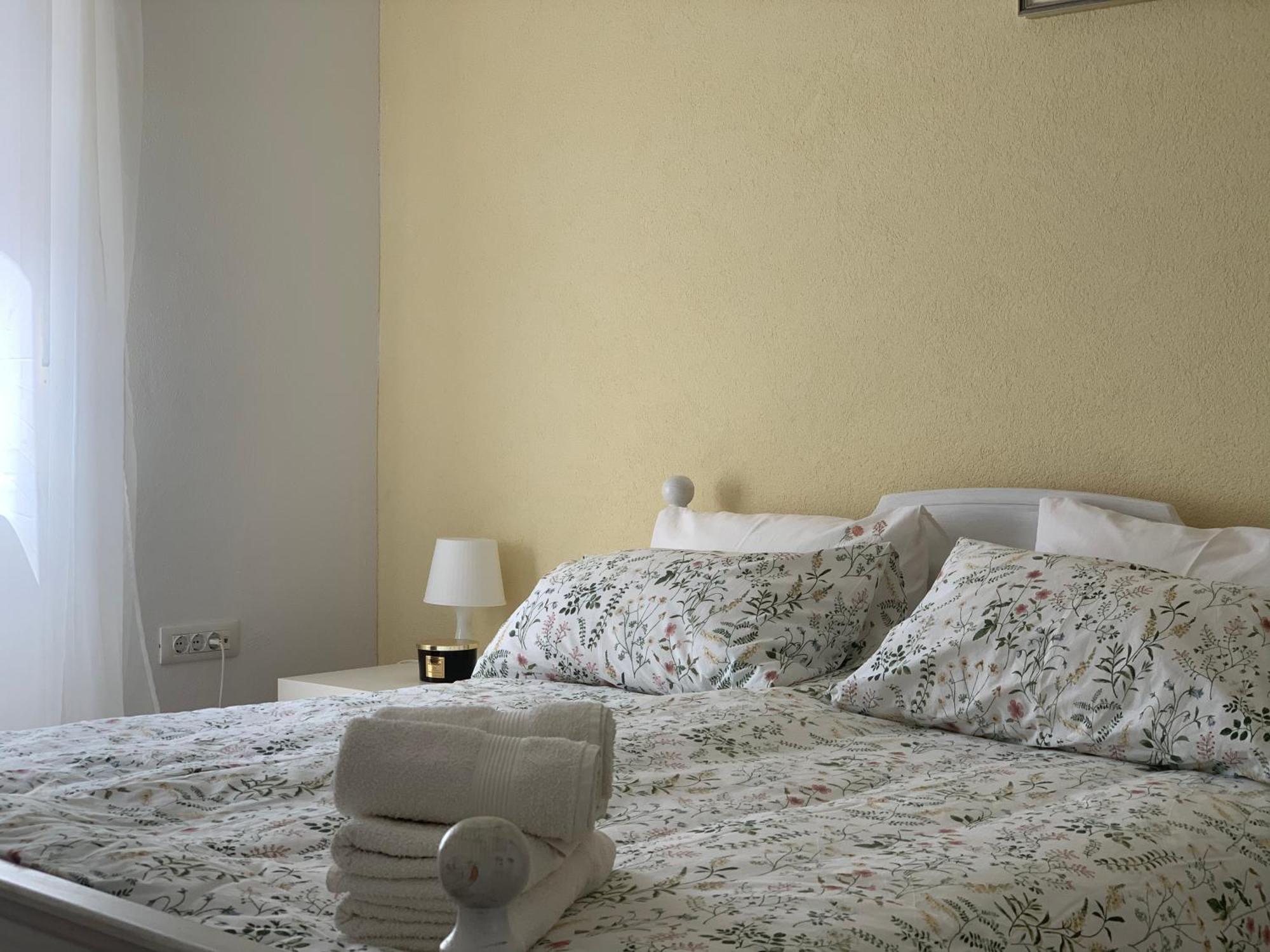 Grand Pool Apartment Ika-אופטיה מראה חיצוני תמונה
