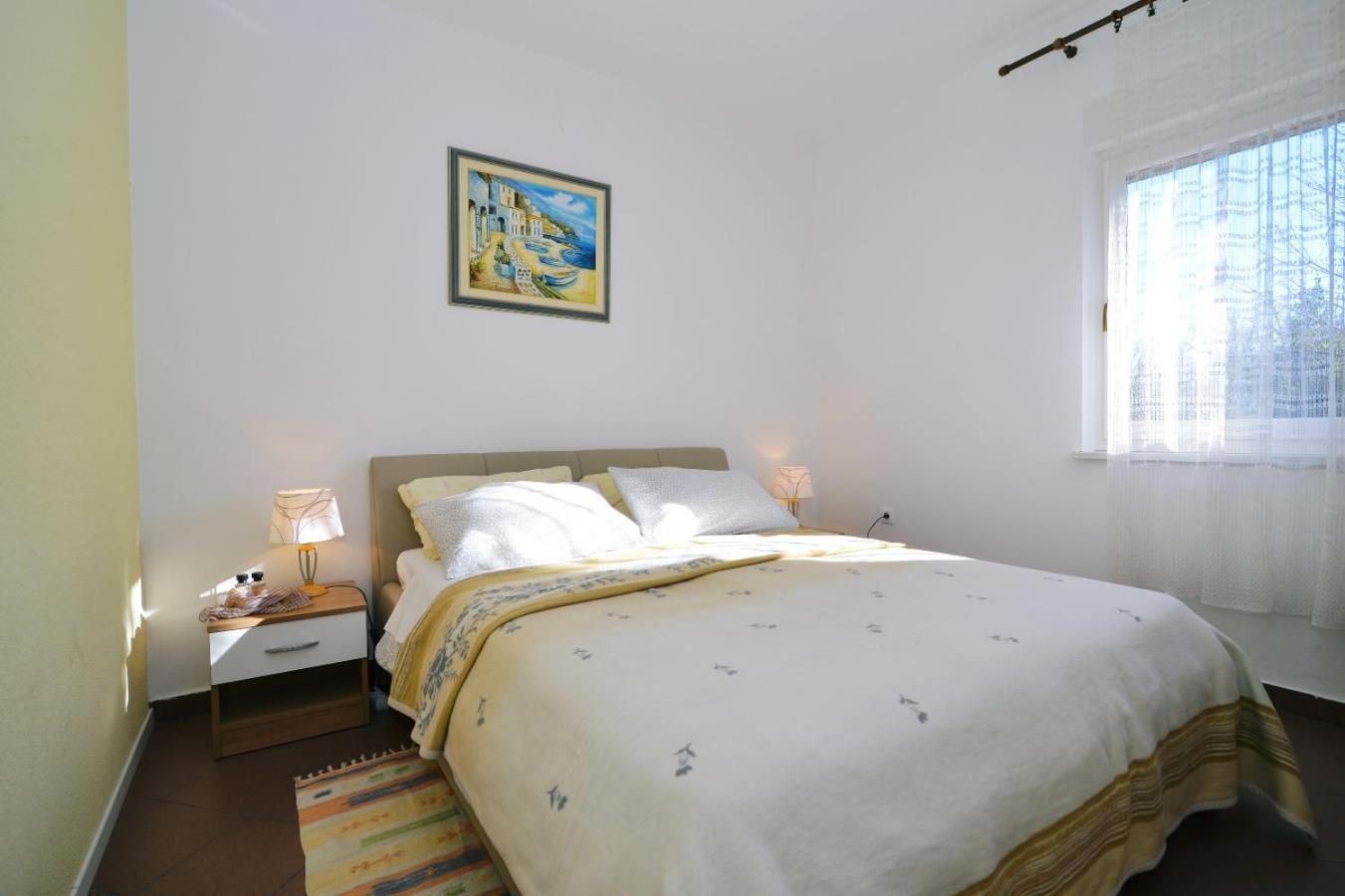 Grand Pool Apartment Ika-אופטיה מראה חיצוני תמונה